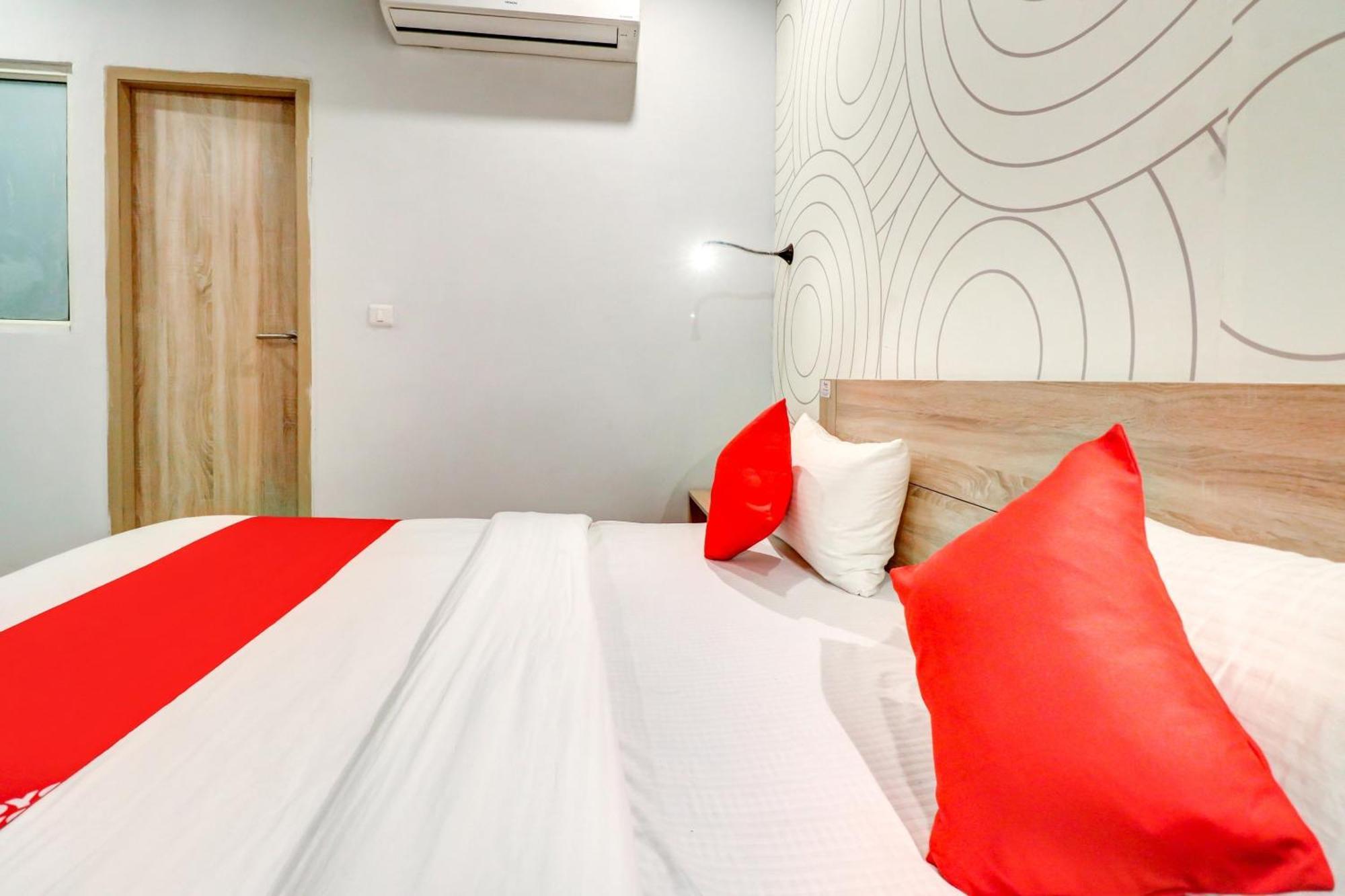 Hotel O Jps Grand Hotel New Delhi Extérieur photo